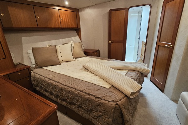 70ft Ocean Yachts Yacht For Sale