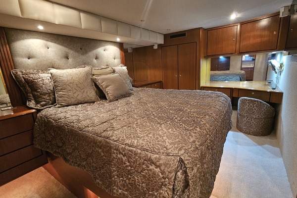 70ft Ocean Yachts Yacht For Sale