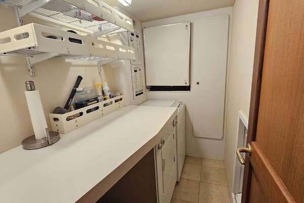 2000 Ocean Yachts 70