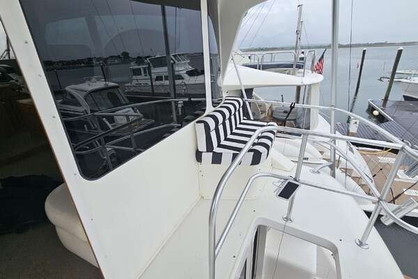 2000 Ocean Yachts 70