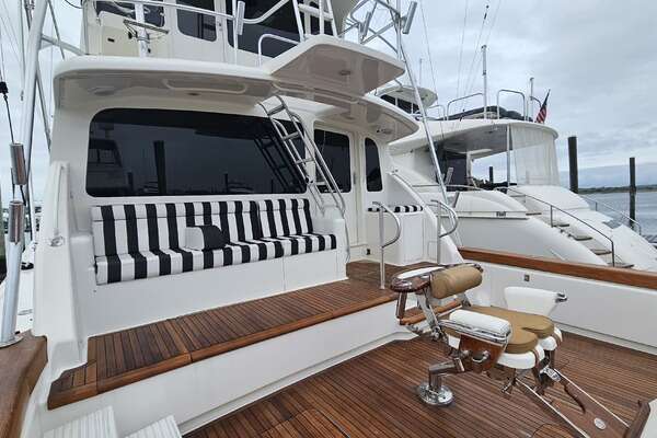 2000 Ocean Yachts 70