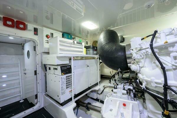 Viking 72 Knot Again - Engine Room