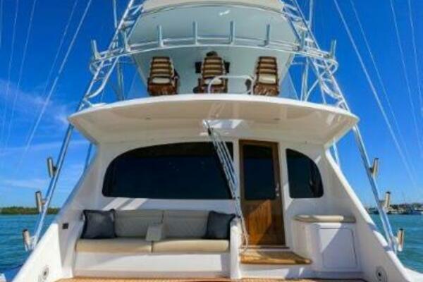 Viking 72 Knot Again - Cockpit