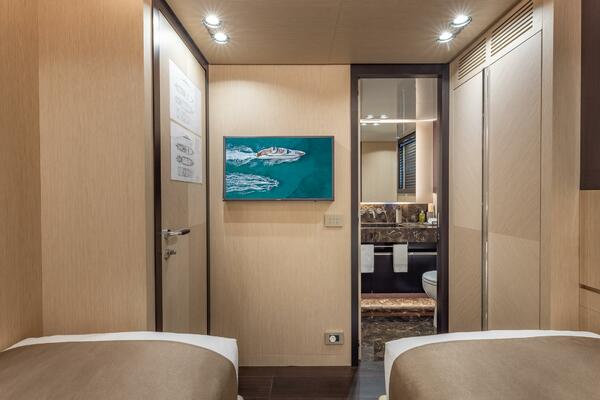 One Of Two Lower Deck Forward Twin Cabins Convertible To Queens 