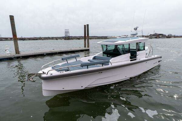 29-ft-Axopar-2026-Cross Cabin-Stock 49 Yarmouth Maine United States  yacht for sale