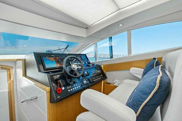 Photo of the 2018 Mares 47 Outboard Express Catamaran "Venture"