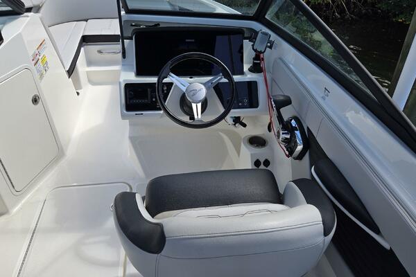 21ft Sea Ray Yacht For Sale