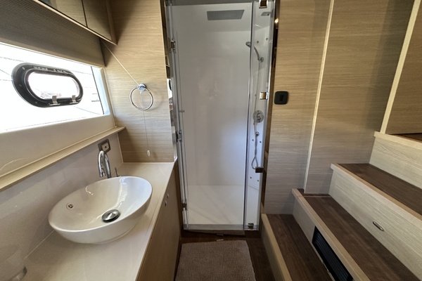 54ft Aquila Yacht For Sale