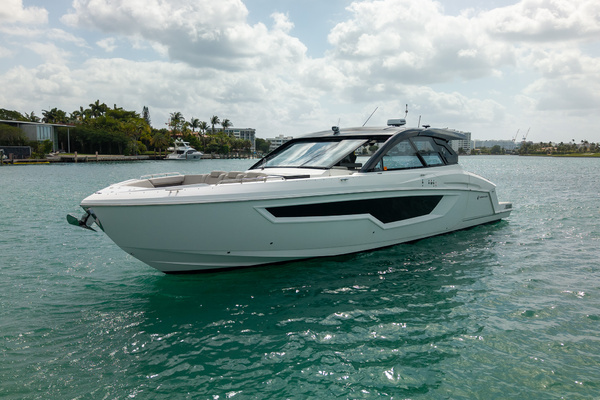 Photo of the 2024 Cruisers Yachts 50 GLS