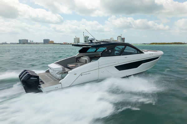 Photo of the 2024 Cruisers Yachts 50 GLS