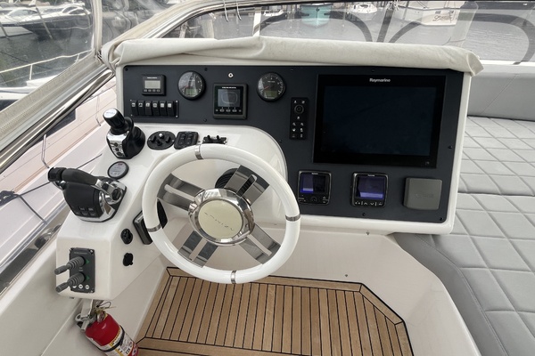 54ft Azimut Yacht For Sale