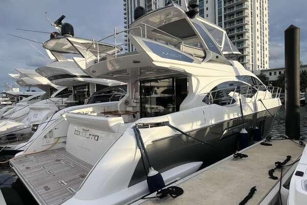 2015 Azimut 54