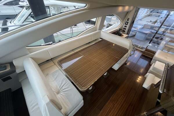 2015 Azimut 54