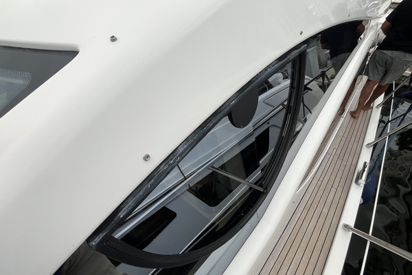 54ft Azimut Yacht For Sale