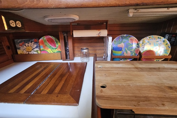 Lady Suzanne 33ft Hans Christian Yacht For Sale