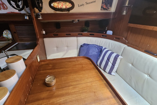 Lady Suzanne 33ft Hans Christian Yacht For Sale