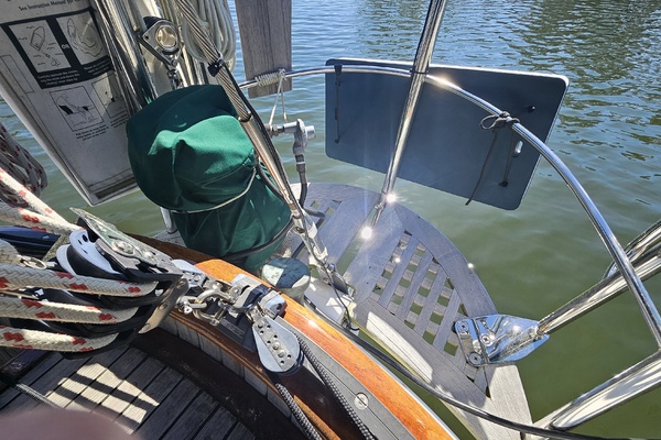 Lady Suzanne 33ft Hans Christian Yacht For Sale