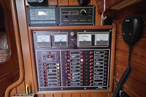 Lady Suzanne 33ft Hans Christian Yacht For Sale