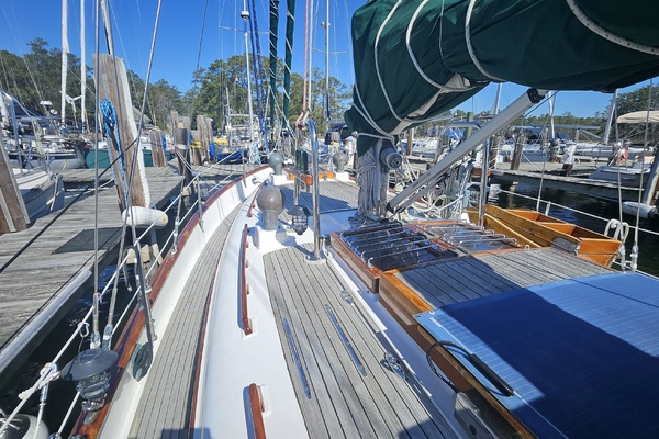 Lady Suzanne 33ft Hans Christian Yacht For Sale