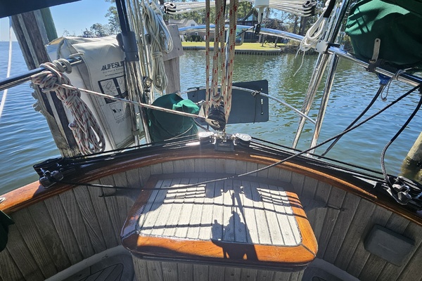 Lady Suzanne 33ft Hans Christian Yacht For Sale