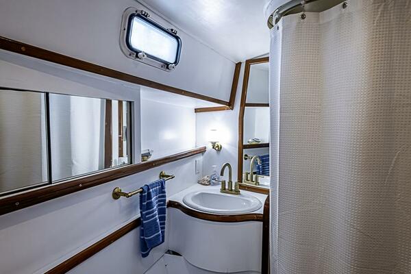 NEX T SEA 44ft Gulfstar Yacht For Sale