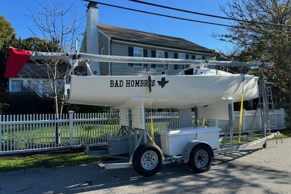 Bad Hombres 23ft J Boats Yacht For Sale