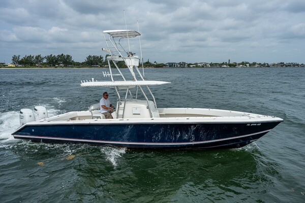 34ft Venture Yacht For Sale