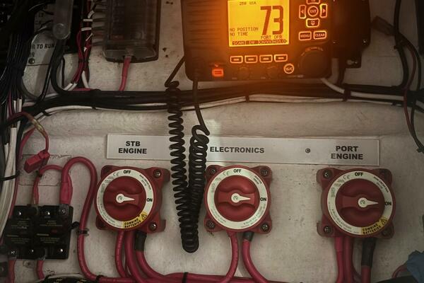 34ft Venture Yacht For Sale