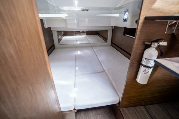 35ft Jeanneau Yacht For Sale