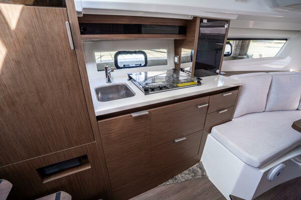 35ft Jeanneau Yacht For Sale