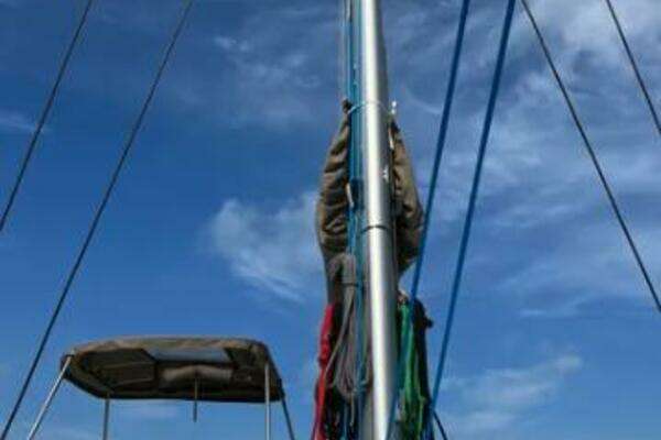 Bali 4.2 Yacht For Sale