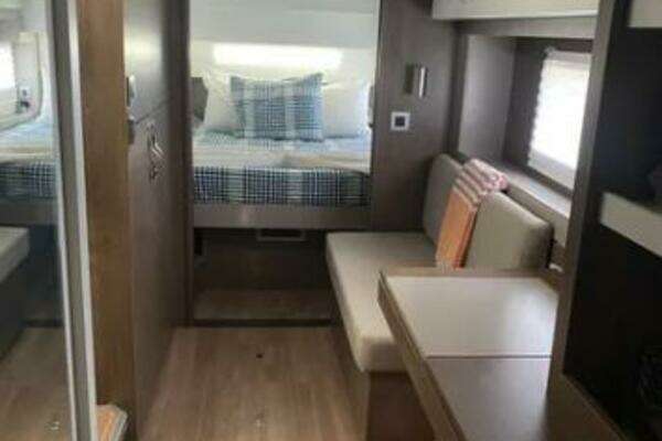Bali 4.2 Yacht For Sale