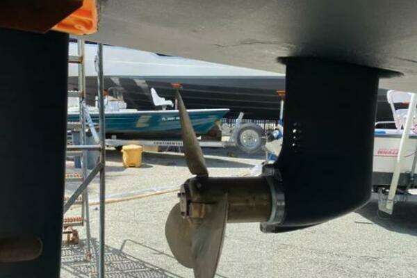 Bali 4.2 Yacht For Sale