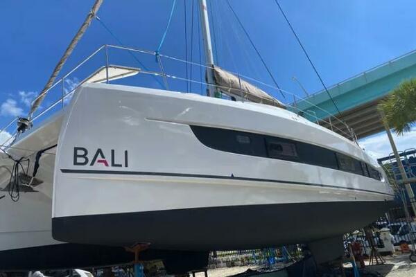 Nauti Habit 42ft Bali Yacht For Sale