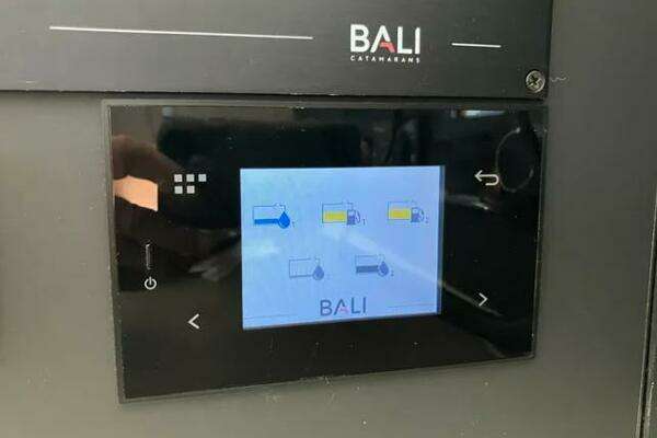 Bali 4.2 Yacht For Sale