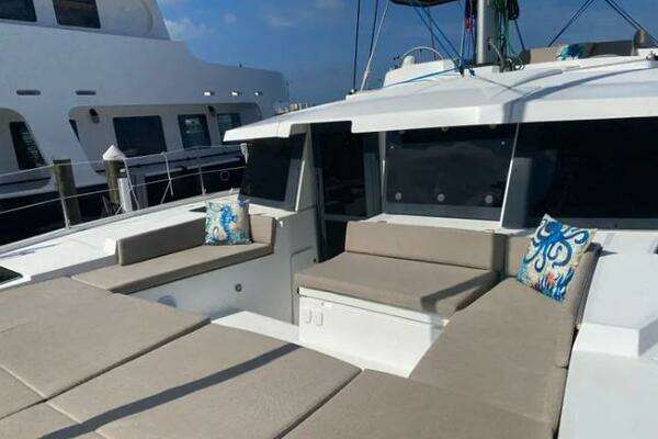 Bali 4.2 Yacht For Sale