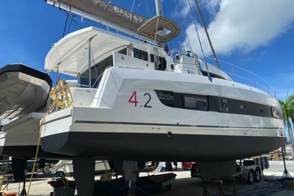 Nauti Habit 42ft Bali Yacht For Sale