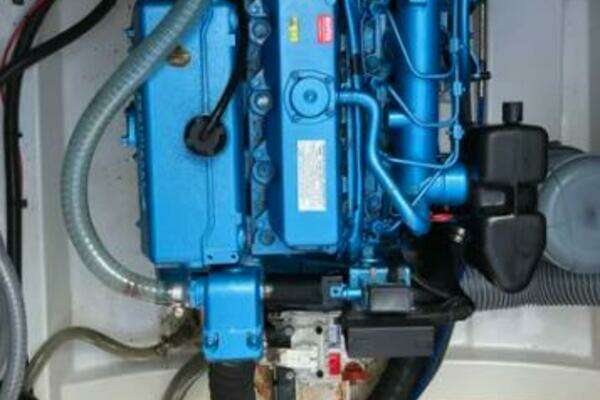 Bali 4.2 Yacht For Sale