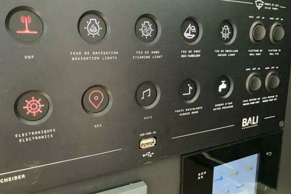 Bali 4.2 Yacht For Sale