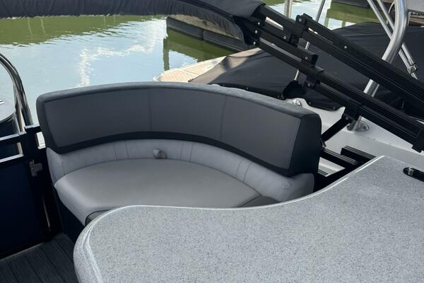 24ft Avalon Yacht For Sale