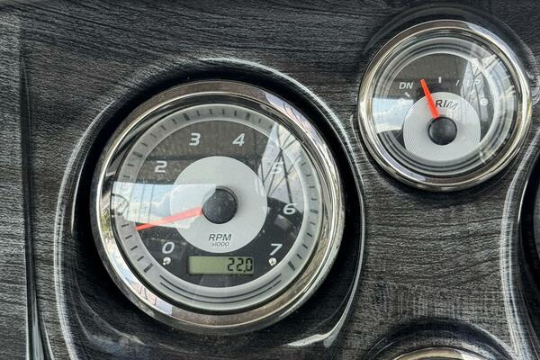 24ft Avalon Yacht For Sale