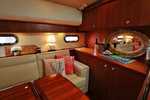 2009 Tiara Yachts 43