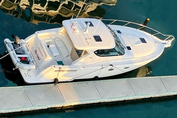 2009 Tiara Yachts Sovran 4300