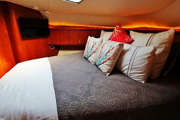 43ft Tiara Yachts Yacht For Sale