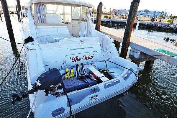 2009 Tiara Yachts 43