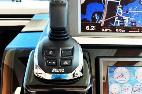 43ft Tiara Yachts Yacht For Sale