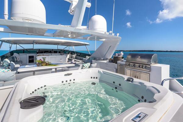 Margate 111ft Broward Yacht For Sale