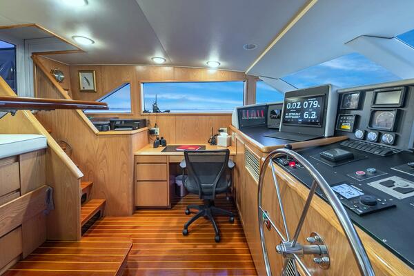 Margate 111ft Broward Yacht For Sale
