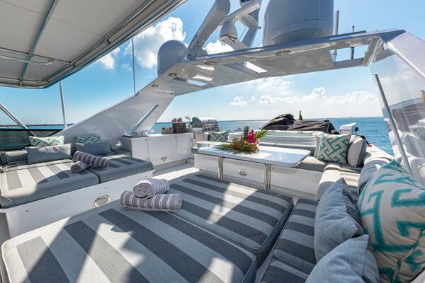 Margate 111ft Broward Yacht For Sale