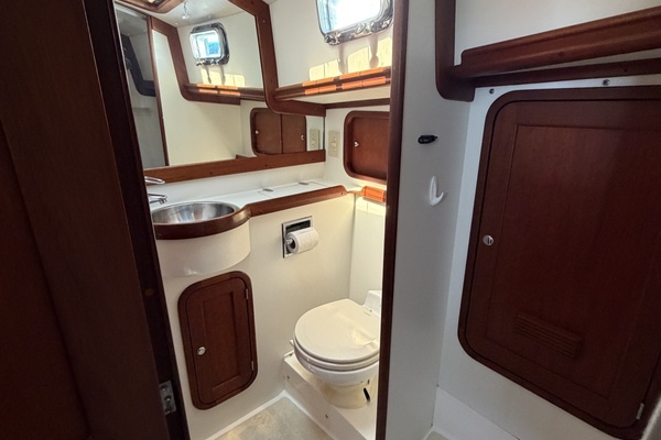 Quest 40ft Legacy Yacht For Sale